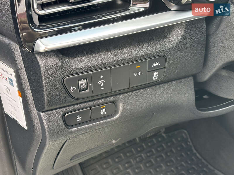 Позашляховик / Кросовер Kia Niro 2020 в Львові фото 20 Позашляховик / Кросовер Kia Niro 2020 в Львові