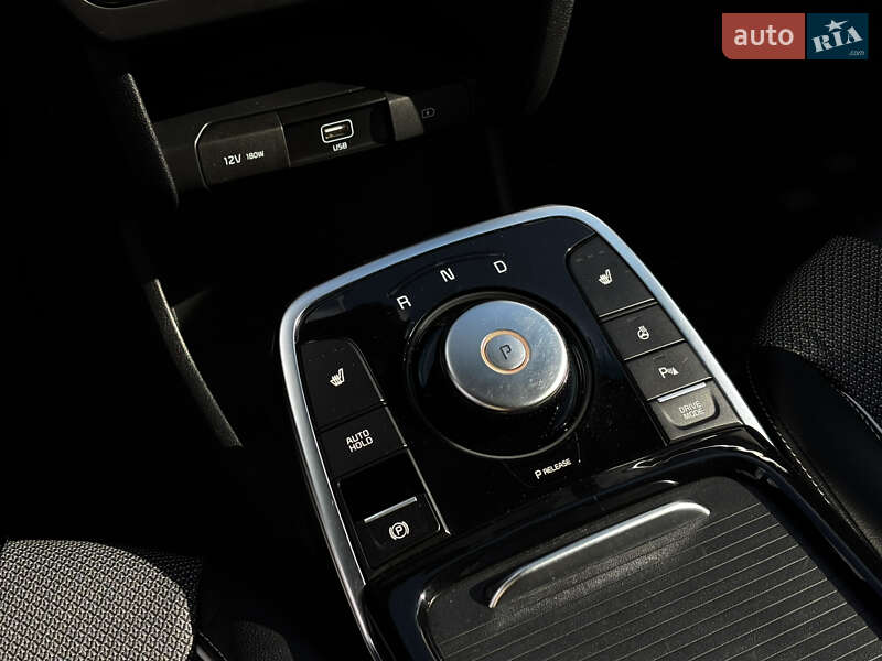 Позашляховик / Кросовер Kia Niro 2020 в Львові фото 24 Позашляховик / Кросовер Kia Niro 2020 в Львові