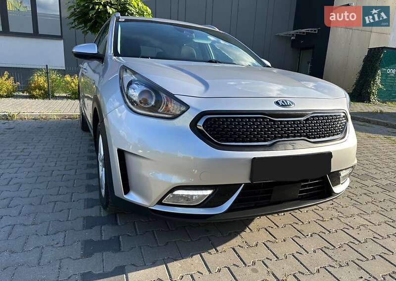Позашляховик / Кросовер Kia Niro 2018 в Львові фото 3 Позашляховик / Кросовер Kia Niro 2018 в Львові