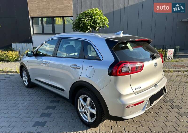 Позашляховик / Кросовер Kia Niro 2018 в Львові фото 7 Позашляховик / Кросовер Kia Niro 2018 в Львові
