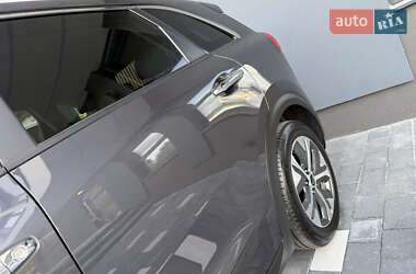 Позашляховик / Кросовер Kia Niro 2020 в  фото 24 Позашляховик / Кросовер Kia Niro 2020 в