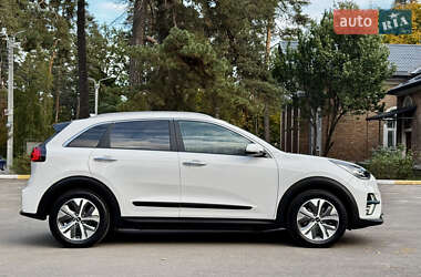 Внедорожник / Кроссовер Kia Niro 2022 в 
