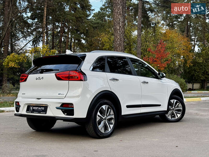 Внедорожник / Кроссовер Kia Niro 2022 в Киеве