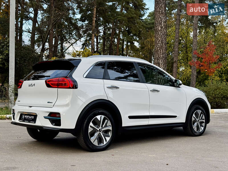 Внедорожник / Кроссовер Kia Niro 2022 в Киеве