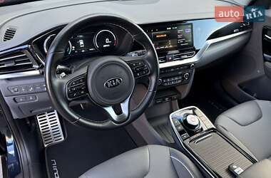 Позашляховик / Кросовер Kia Niro 2020 в  фото 24 Позашляховик / Кросовер Kia Niro 2020 в