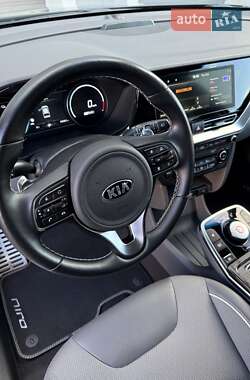 Позашляховик / Кросовер Kia Niro 2020 в  фото 26 Позашляховик / Кросовер Kia Niro 2020 в