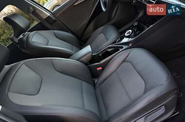 Внедорожник / Кроссовер Kia Niro 2023 в 