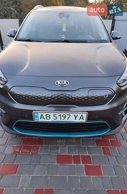 Позашляховик / Кросовер Kia Niro 2018 в 