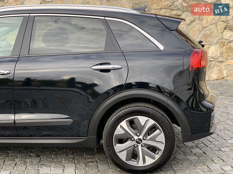 Внедорожник / Кроссовер Kia Niro 2020 в Ровно фото 7 Внедорожник / Кроссовер Kia Niro 2020 в Ровно
