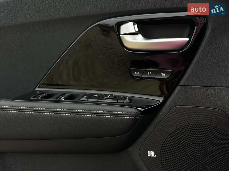 Позашляховик / Кросовер Kia Niro 2021 в Львові