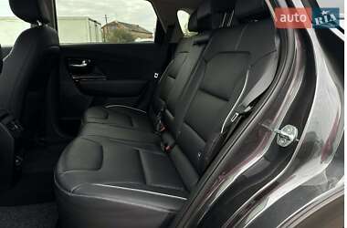 Внедорожник / Кроссовер Kia Niro 2021 в 