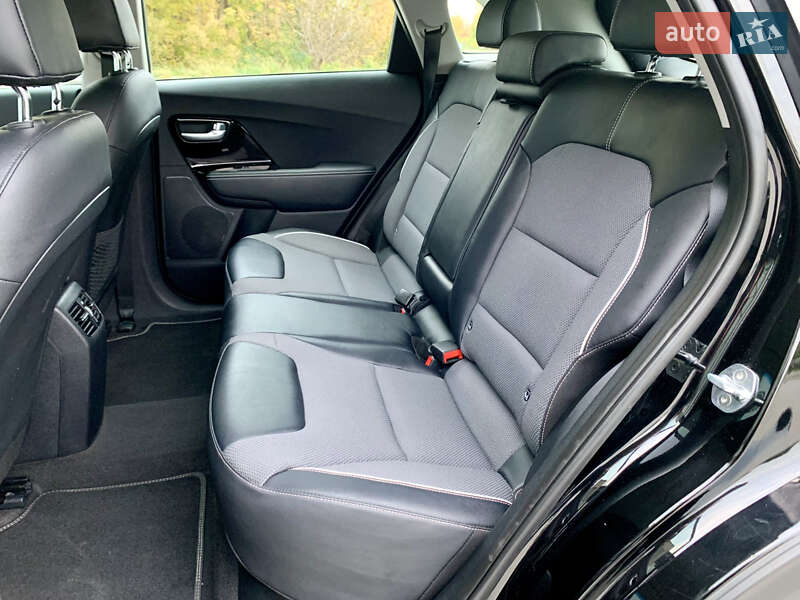 Позашляховик / Кросовер Kia Niro 2021 в Тернополі