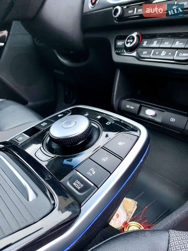 Позашляховик / Кросовер Kia Niro 2021 в Тернополі