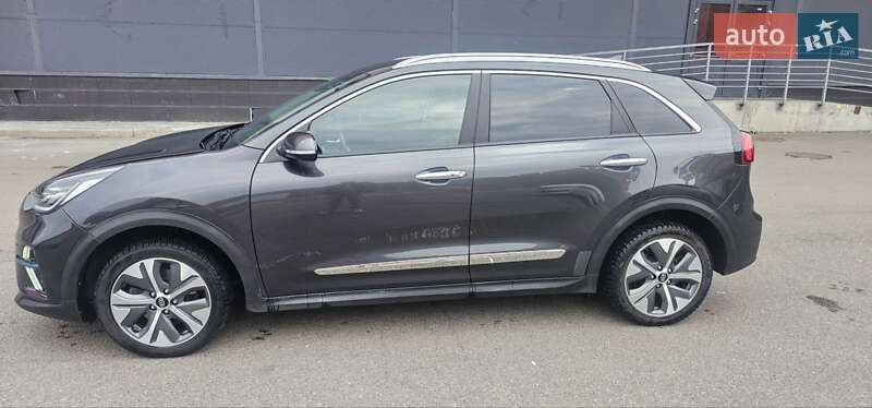 Позашляховик / Кросовер Kia Niro 2021 в Києві