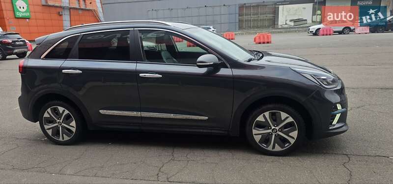 Позашляховик / Кросовер Kia Niro 2021 в Києві