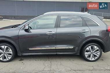 Внедорожник / Кроссовер Kia Niro 2021 в 