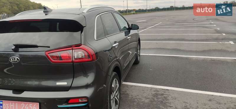 Позашляховик / Кросовер Kia Niro 2019 в Дніпрі фото 7 Позашляховик / Кросовер Kia Niro 2019 в Дніпрі