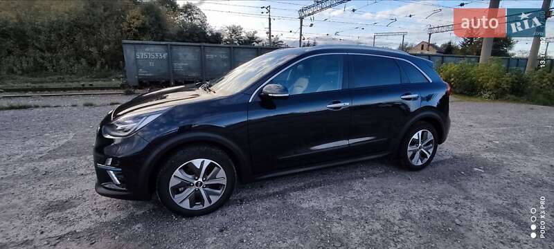 Позашляховик / Кросовер Kia Niro 2020 в Городку