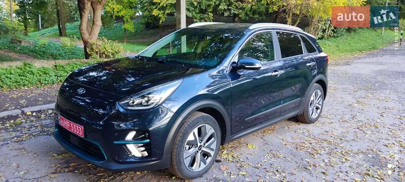 Позашляховик / Кросовер Kia Niro 2020 в Городку