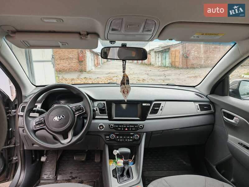 Внедорожник / Кроссовер Kia Niro 2017 в Виннице фото 5 Внедорожник / Кроссовер Kia Niro 2017 в Виннице