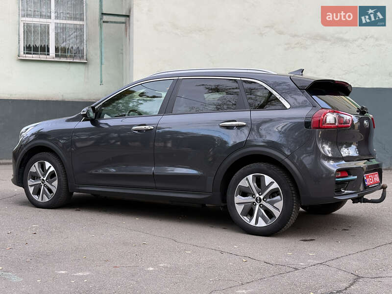Внедорожник / Кроссовер Kia Niro 2020 в Кривом Роге