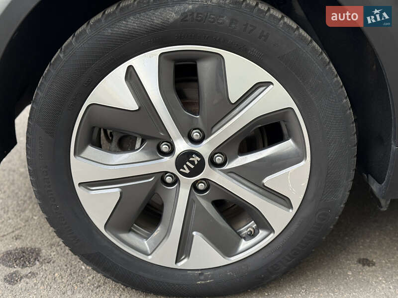 Внедорожник / Кроссовер Kia Niro 2020 в Кривом Роге