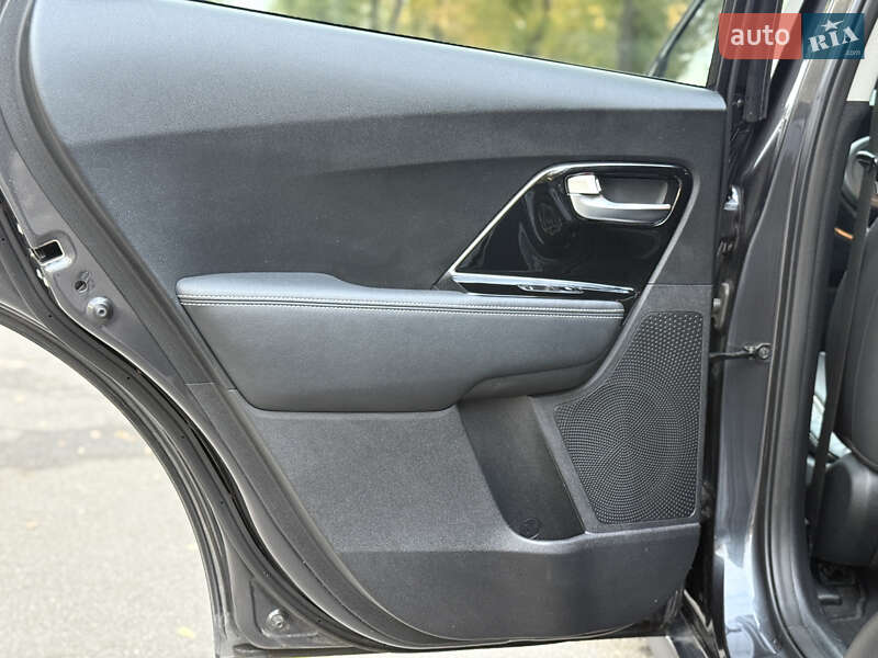 Внедорожник / Кроссовер Kia Niro 2020 в Кривом Роге