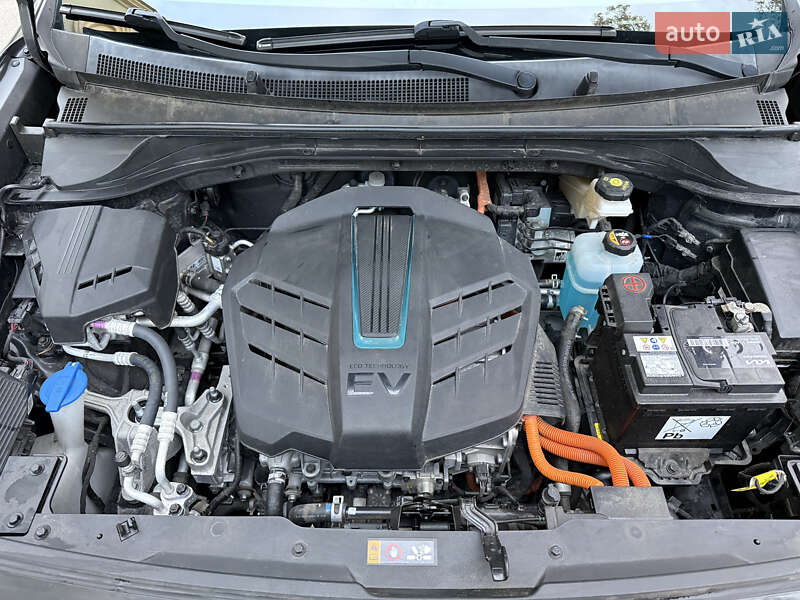 Внедорожник / Кроссовер Kia Niro 2020 в Кривом Роге