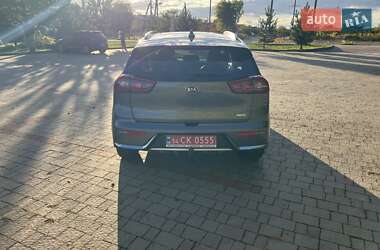 Позашляховик / Кросовер Kia Niro 2018 в  фото 6 Позашляховик / Кросовер Kia Niro 2018 в