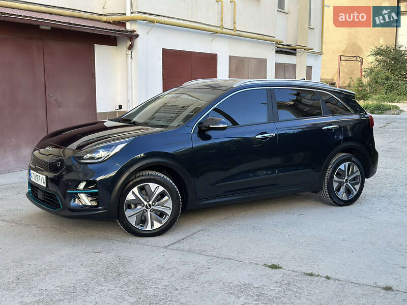 Позашляховик / Кросовер Kia Niro 2019 в Івано-Франківську