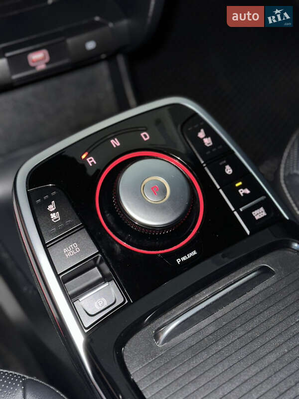 Позашляховик / Кросовер Kia Niro 2019 в Івано-Франківську