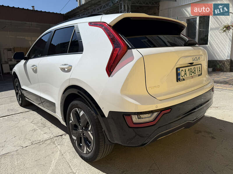 Позашляховик / Кросовер Kia Niro 2023 в Умані