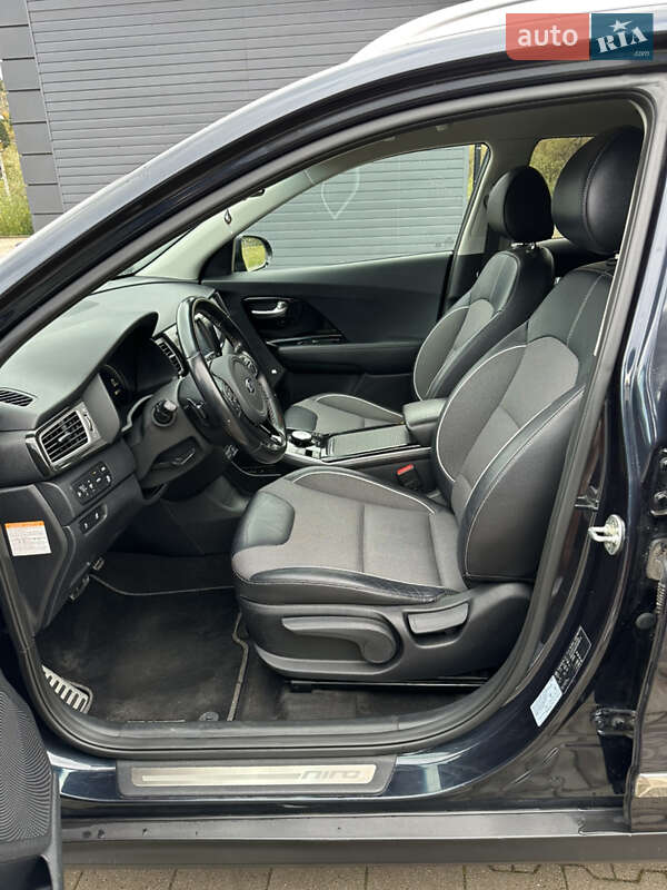 Внедорожник / Кроссовер Kia Niro 2019 в Львове