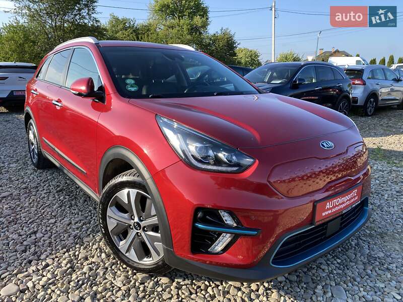 Позашляховик / Кросовер Kia Niro 2020 в Львові фото 17 Позашляховик / Кросовер Kia Niro 2020 в Львові