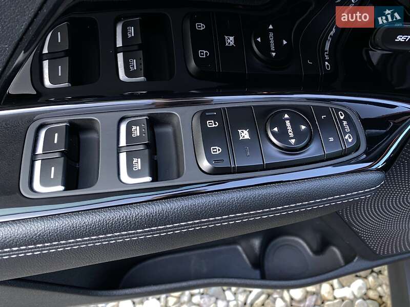 Позашляховик / Кросовер Kia Niro 2020 в Львові фото 24 Позашляховик / Кросовер Kia Niro 2020 в Львові