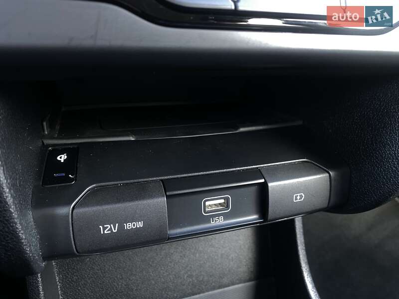 Внедорожник / Кроссовер Kia Niro 2020 в Львове фото 6 Внедорожник / Кроссовер Kia Niro 2020 в Львове
