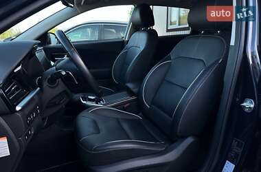 Внедорожник / Кроссовер Kia Niro 2022 в 