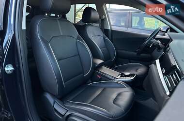 Внедорожник / Кроссовер Kia Niro 2022 в 