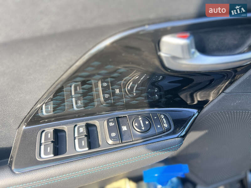 Внедорожник / Кроссовер Kia Niro 2019 в Львове