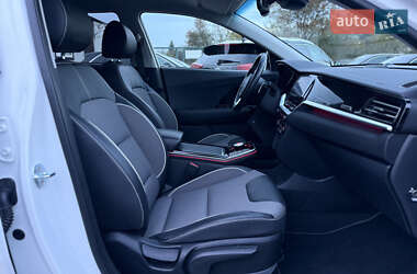 Позашляховик / Кросовер Kia Niro 2022 в  фото 104 Позашляховик / Кросовер Kia Niro 2022 в