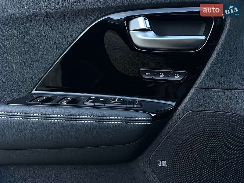 Позашляховик / Кросовер Kia Niro 2020 в Львові фото 4 Позашляховик / Кросовер Kia Niro 2020 в Львові