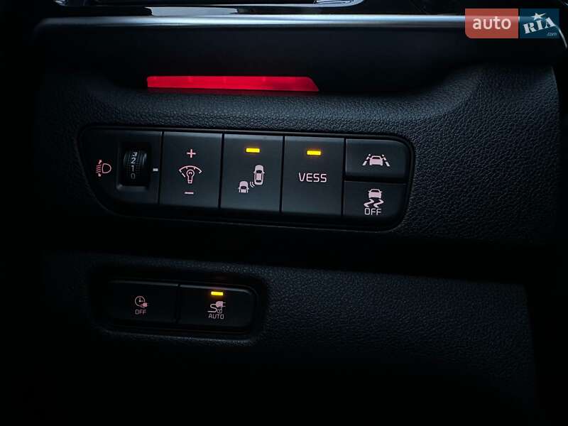 Позашляховик / Кросовер Kia Niro 2020 в Львові фото 8 Позашляховик / Кросовер Kia Niro 2020 в Львові