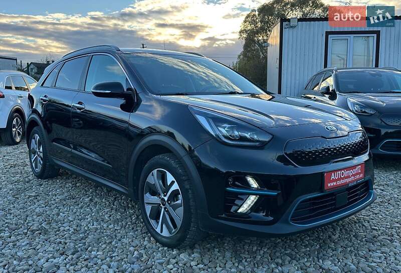 Позашляховик / Кросовер Kia Niro 2020 в Львові фото 29 Позашляховик / Кросовер Kia Niro 2020 в Львові