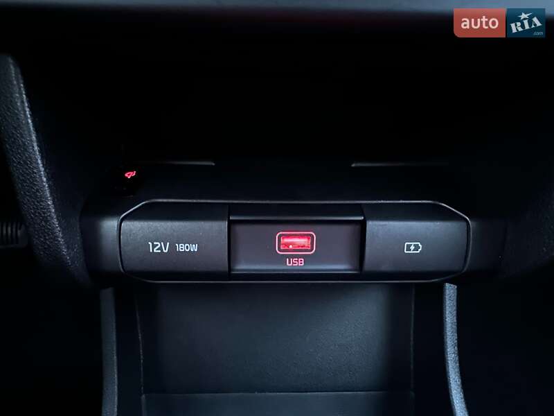 Позашляховик / Кросовер Kia Niro 2020 в Львові фото 63 Позашляховик / Кросовер Kia Niro 2020 в Львові