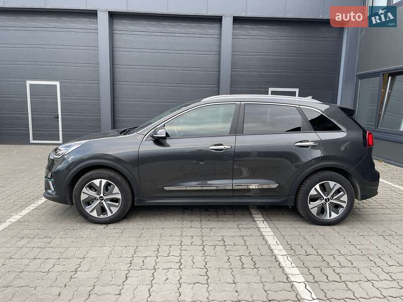 Внедорожник / Кроссовер Kia Niro 2022 в Львове фото 3 Внедорожник / Кроссовер Kia Niro 2022 в Львове
