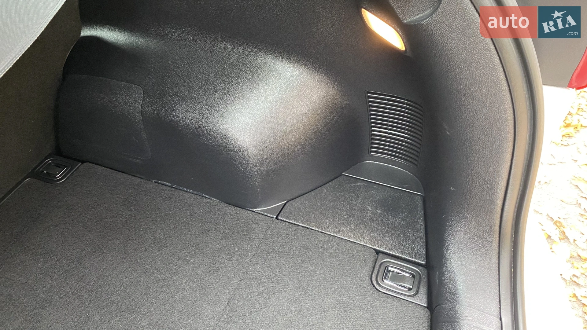 2021 Kia Niro - мініатюра 40