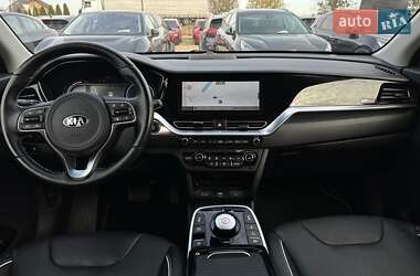 Позашляховик / Кросовер Kia Niro 2020 в  фото 35 Позашляховик / Кросовер Kia Niro 2020 в