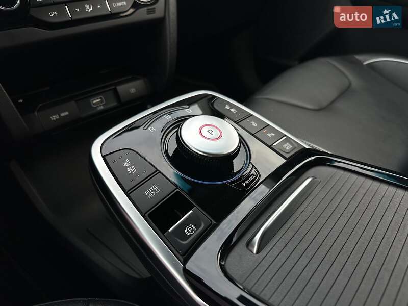 Позашляховик / Кросовер Kia Niro 2020 в Львові фото 72 Позашляховик / Кросовер Kia Niro 2020 в Львові