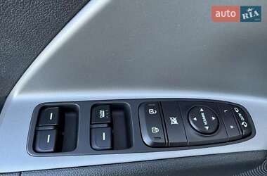 Внедорожник / Кроссовер Kia Niro 2020 в 