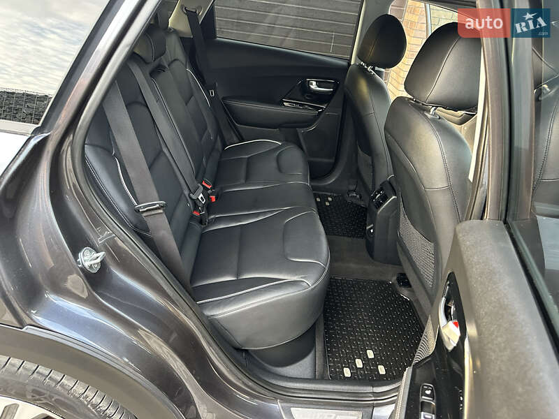 Позашляховик / Кросовер Kia Niro 2020 в Луцьку фото 18 Позашляховик / Кросовер Kia Niro 2020 в Луцьку